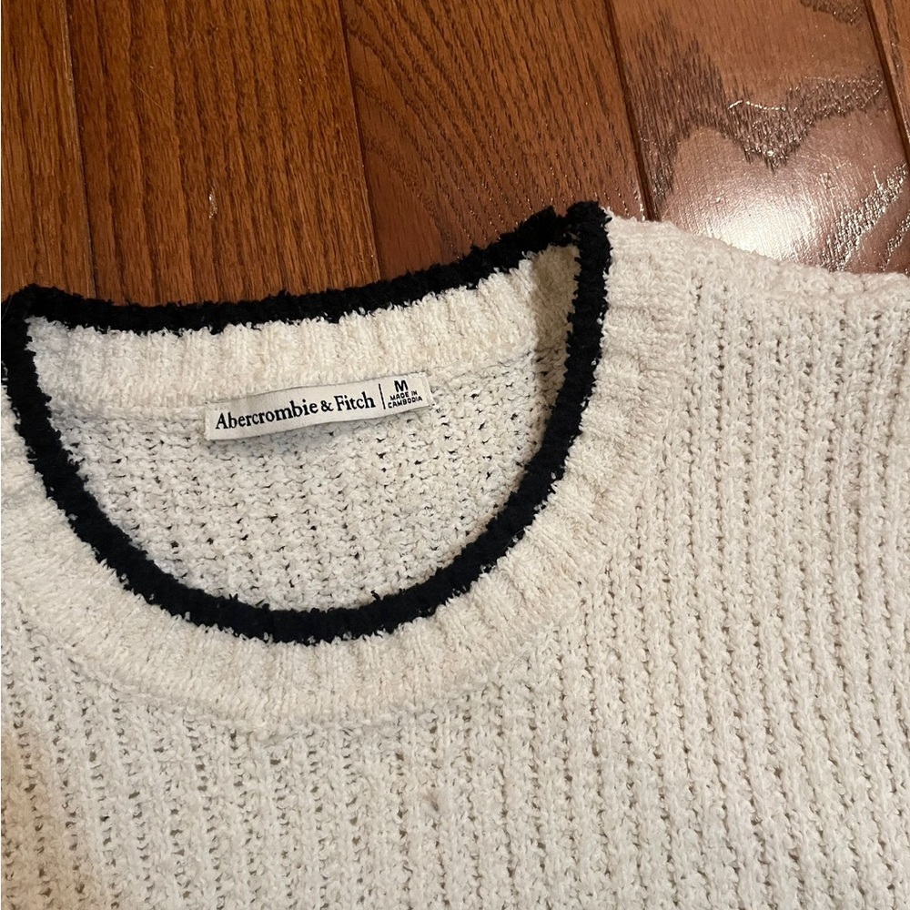 Abercrombie and Fitch Textural Crew Sweater Shell Tank - Picture 3 of 4
